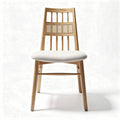 Bamboe eetstoel met leuningen en witte polyester bekleding 45 x 45 x 85cm