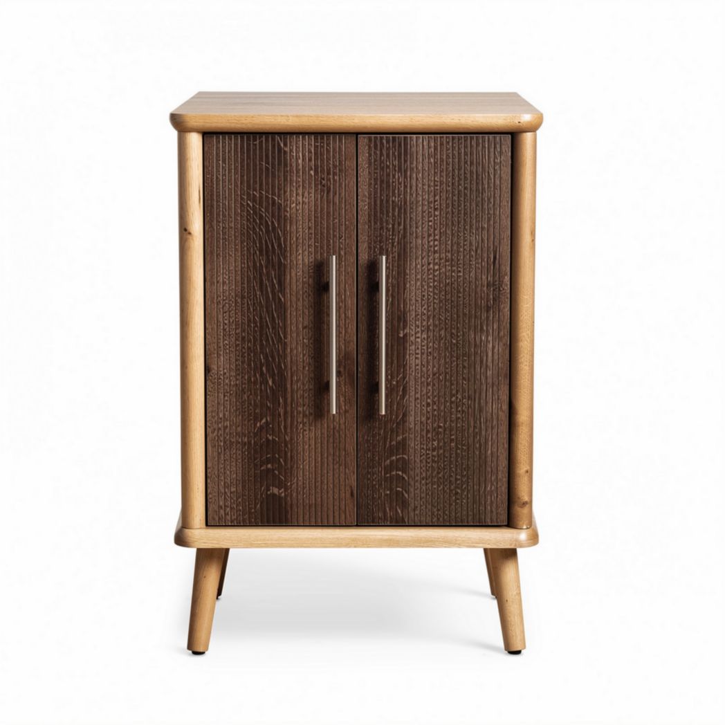 Houten kast met twee deurtjes en een afmeting van 45 x 35 x 70cm